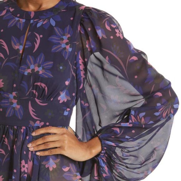NWT Ted Baker London Stephanie Floral Print Keyhole Detail Blouse in Navy size 1 - Picture 5 of 9